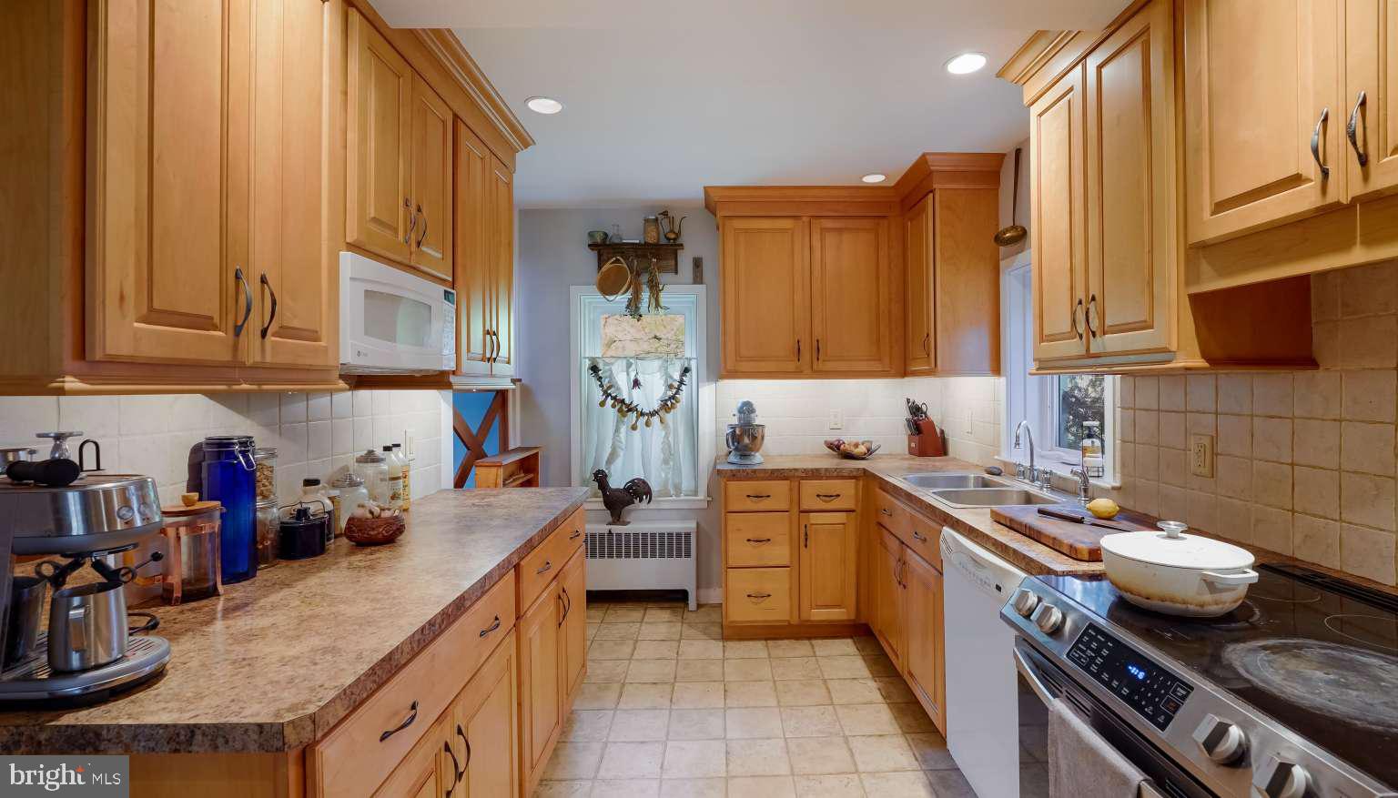 383 Rock Ridge Road Upper Black Eddy, PA 18972 - Photo 11 of 21 Gallery Image 11