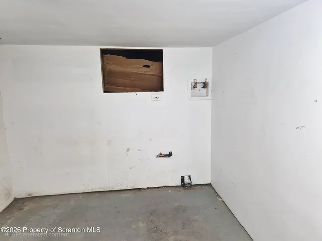 $1,700 | 124 Willow Street, Unit 1, Wilkes Barre, PA 18702