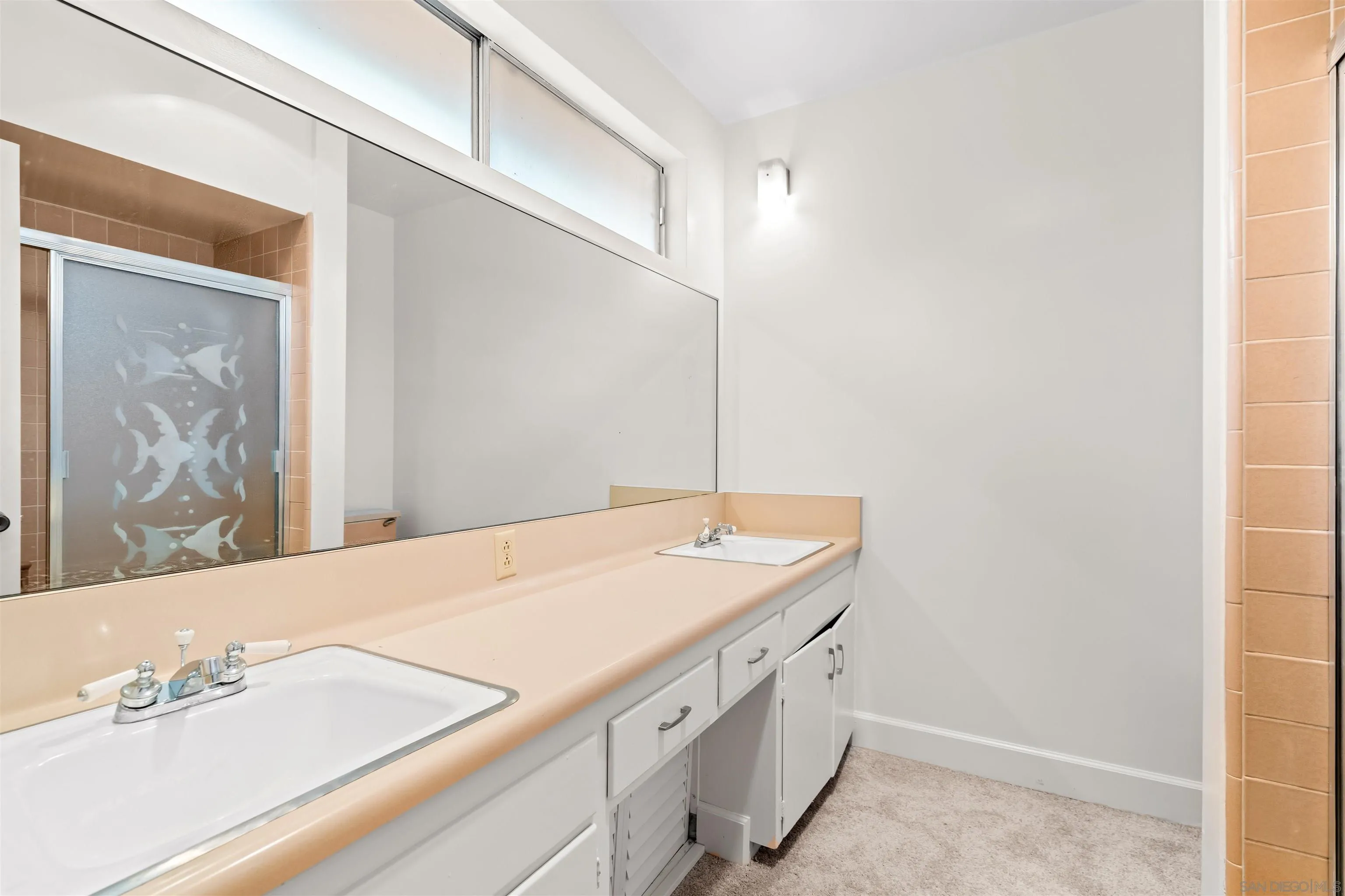 5877 Soledad Mountain Road La Jolla, CA 92037 - Photo 19 of 33 Bathroom