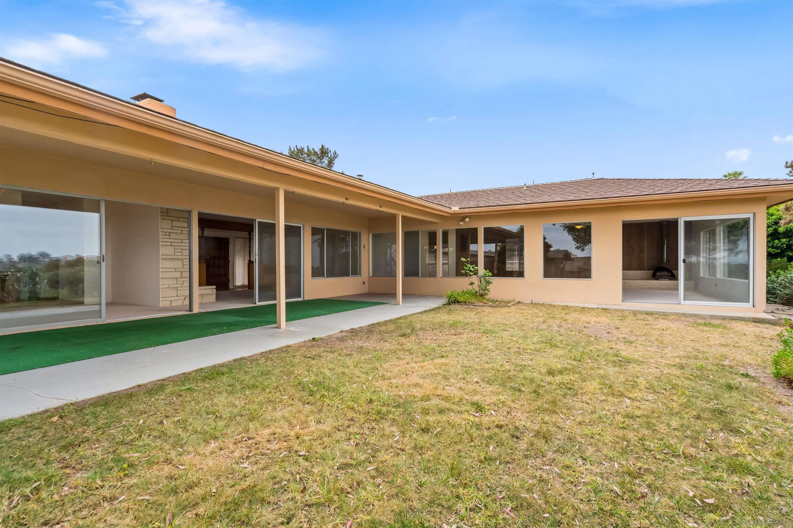 5877 Soledad Mountain Road La Jolla, CA 92037 - Photo 24 of 33 Exterior Back