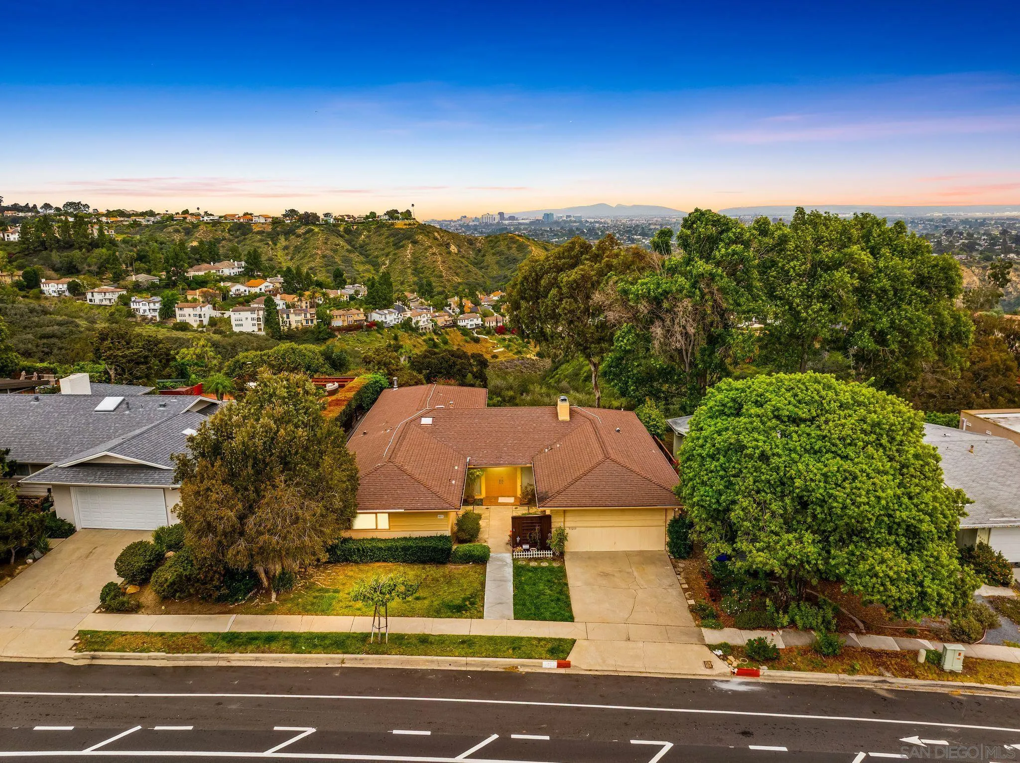 5877 Soledad Mountain Road La Jolla, CA 92037 - Photo 27 of 33