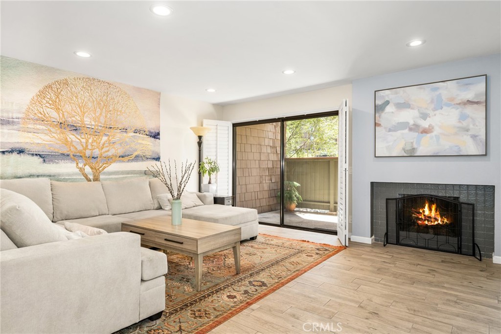 2500 East Willow St Unit 101