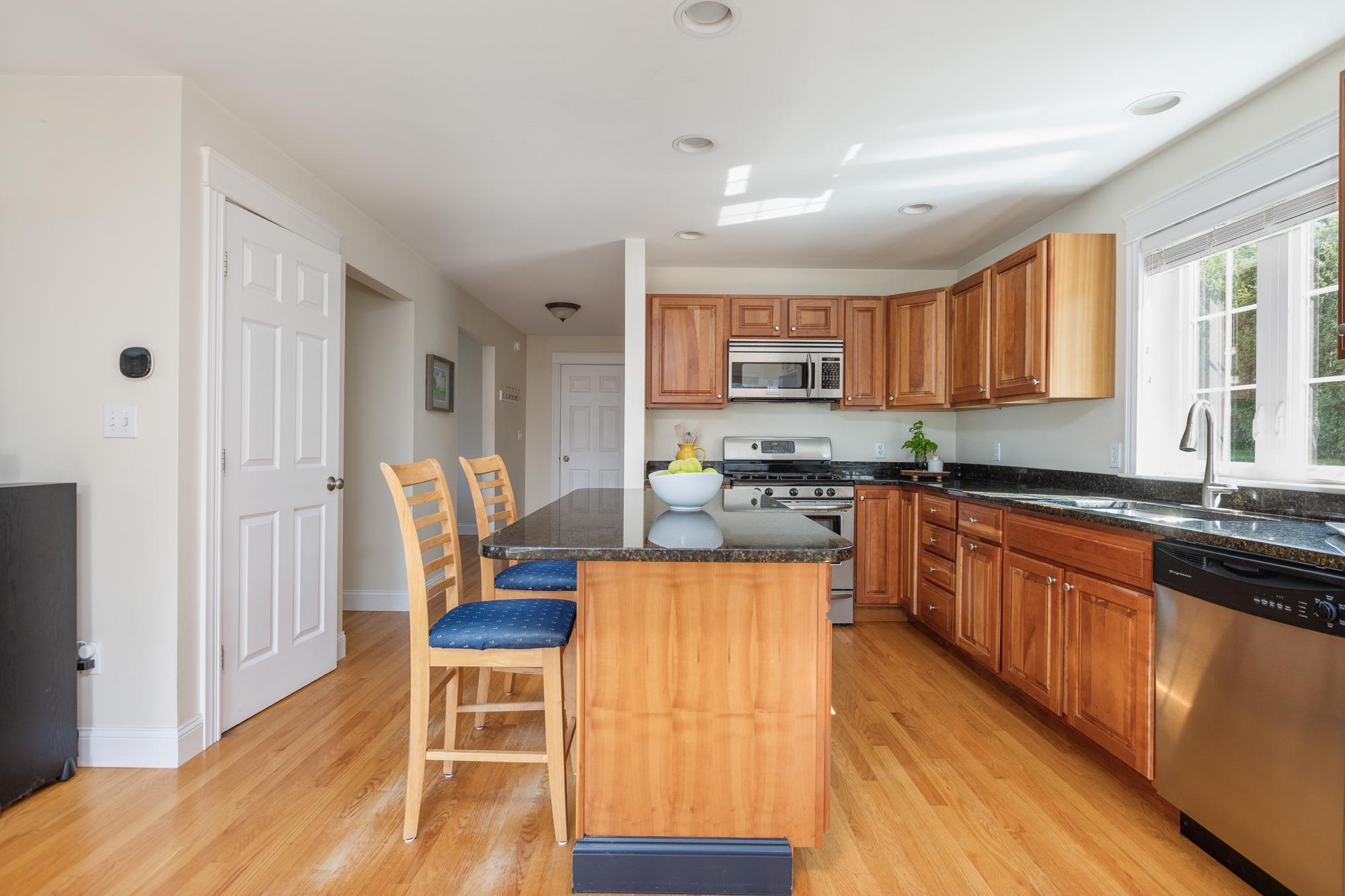 9 Longview Drive Portland, ME 04103 - Photo 5 of 42 9 Longview_W5_009