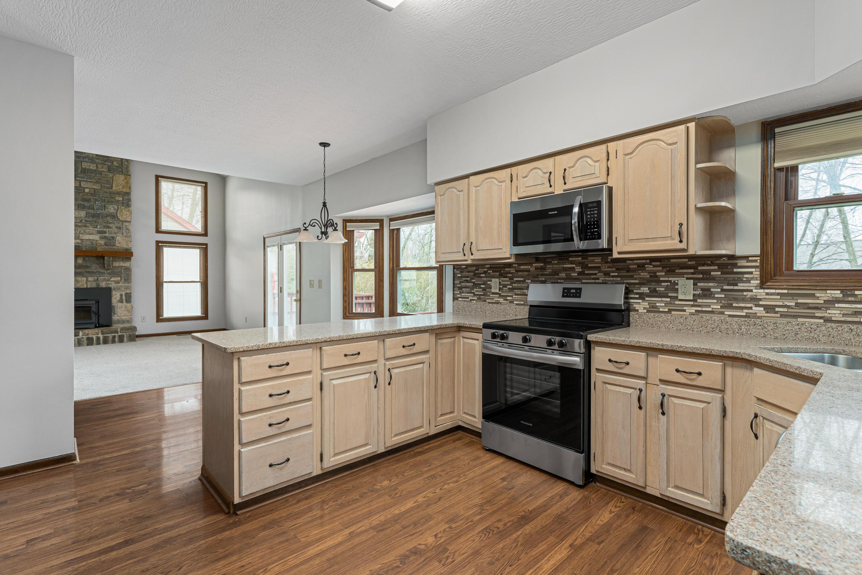 1157 Riva Ridge Boulevard Columbus, OH 43230 - Photo 16 of 55 Kitchen