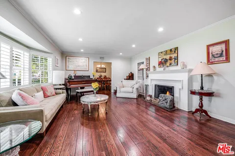 $1,995,000 | 11146 Valley Spring Lane, Studio City, CA 91602