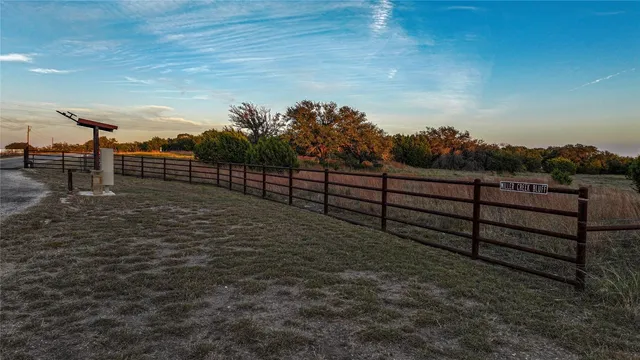 $750,000 | 9-a-3 9-a-3 Miller Creek Bluff, Briggs, TX 78608