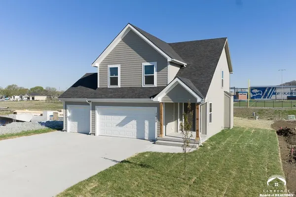 $359,950 | 1013 2nd Street, Perry, KS 66073