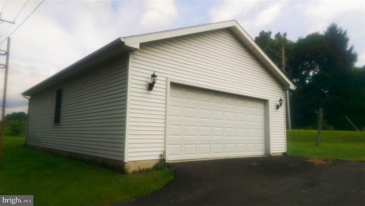 400 Zion Road Carlisle, PA 17015 - Photo 4 of 18 Gallery Image 4