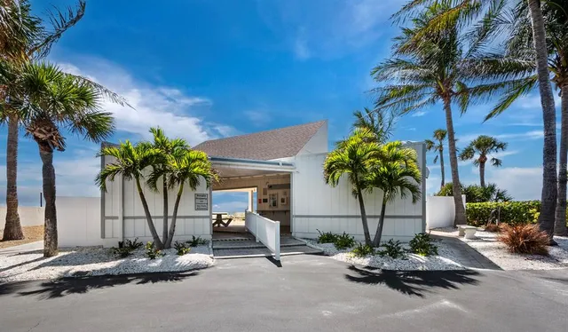 $710,000 | 4430 Exeter Drive, Unit 106, Longboat Key, FL 34228