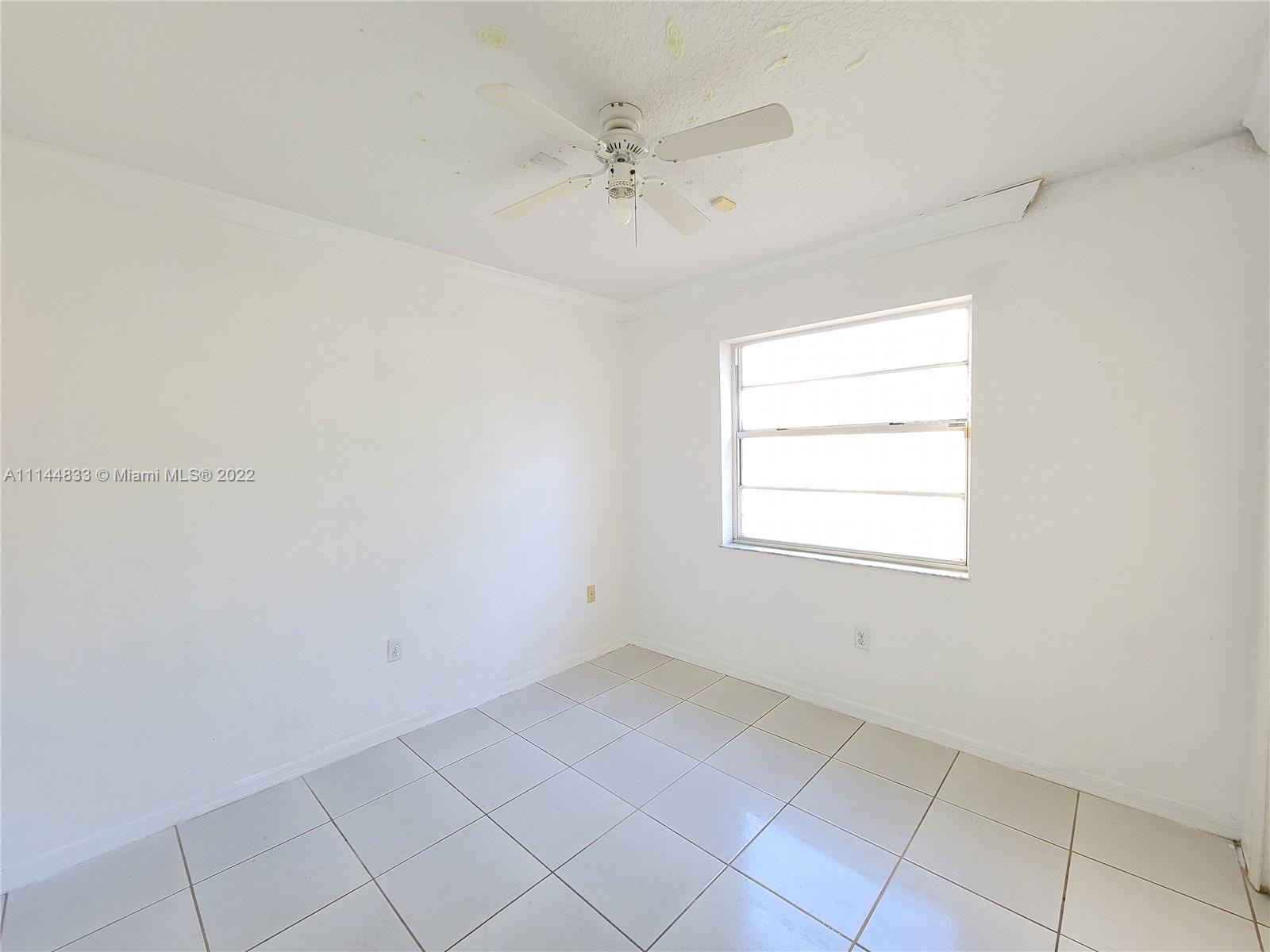 25053 Southwest 129th Place Homestead, FL 33032 - Photo 11 of 23