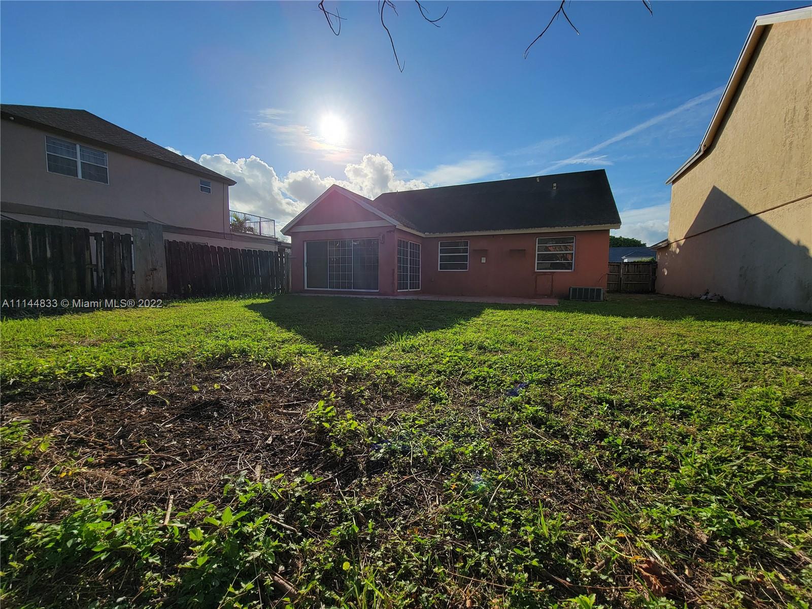 25053 Southwest 129th Place Homestead, FL 33032 - Photo 19 of 23