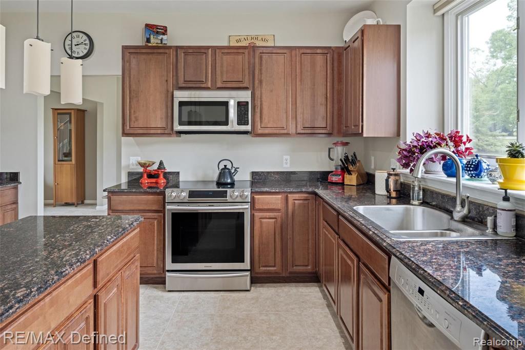 116 Scarborough Lane Rochester Hills, MI 48306 - Photo 17 of 53