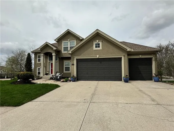 $625,000 | 10504 North Euclid Avenue, Kansas City, MO 64155