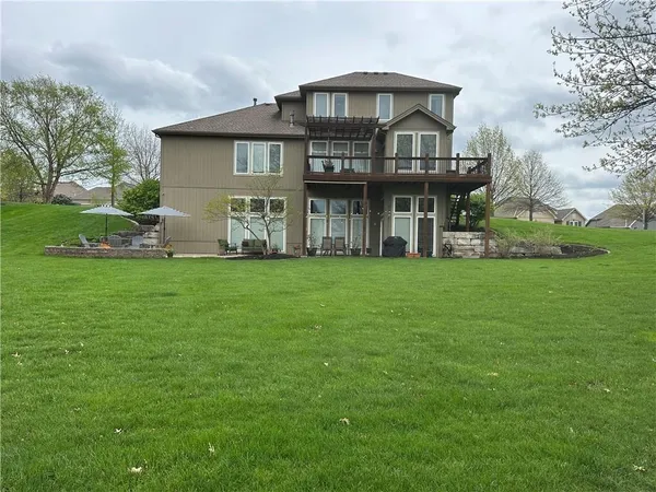 $625,000 | 10504 North Euclid Avenue, Kansas City, MO 64155