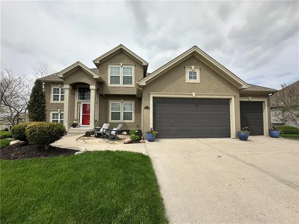 $625,000 | 10504 North Euclid Avenue, Kansas City, MO 64155