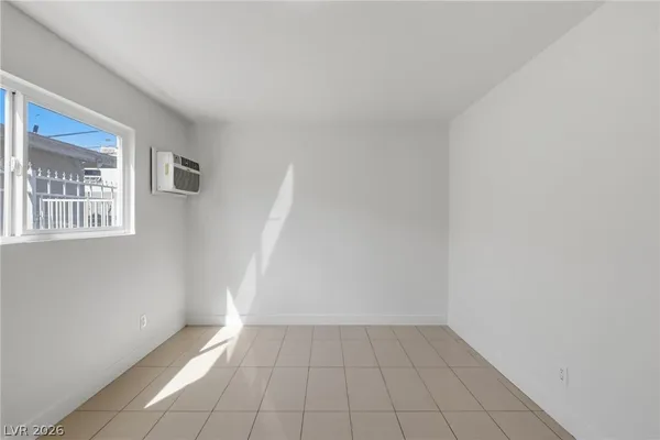 $1,350 | 180 West New York Avenue, Unit 4, Las Vegas, NV 89102