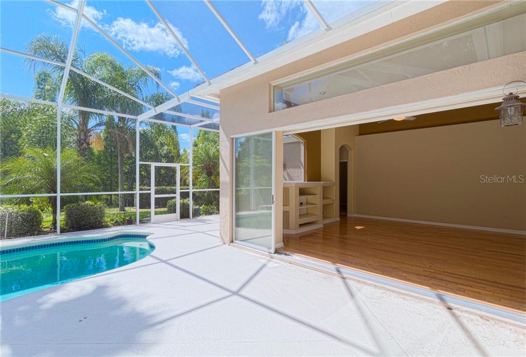 3502 Old Course Lane Valrico, FL 33596 - Photo 14 of 25 Gallery Image 14