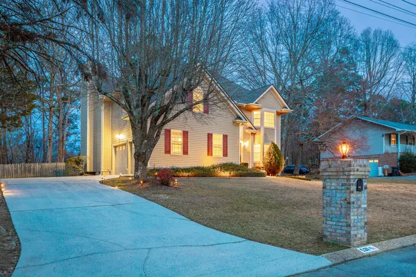 $425,000 | 5311 Kellys Point, Ooltewah, TN 37363