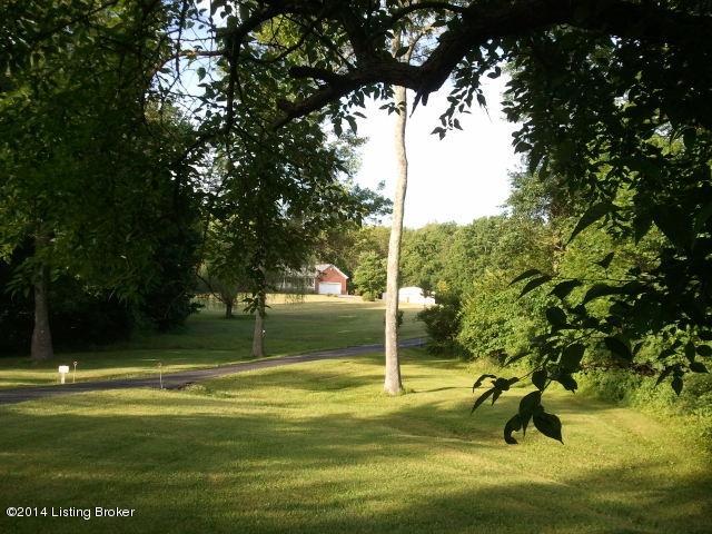 2081 Clark Station Road Fisherville, KY 40023 - Photo 45 of 53 2014-06-25 19