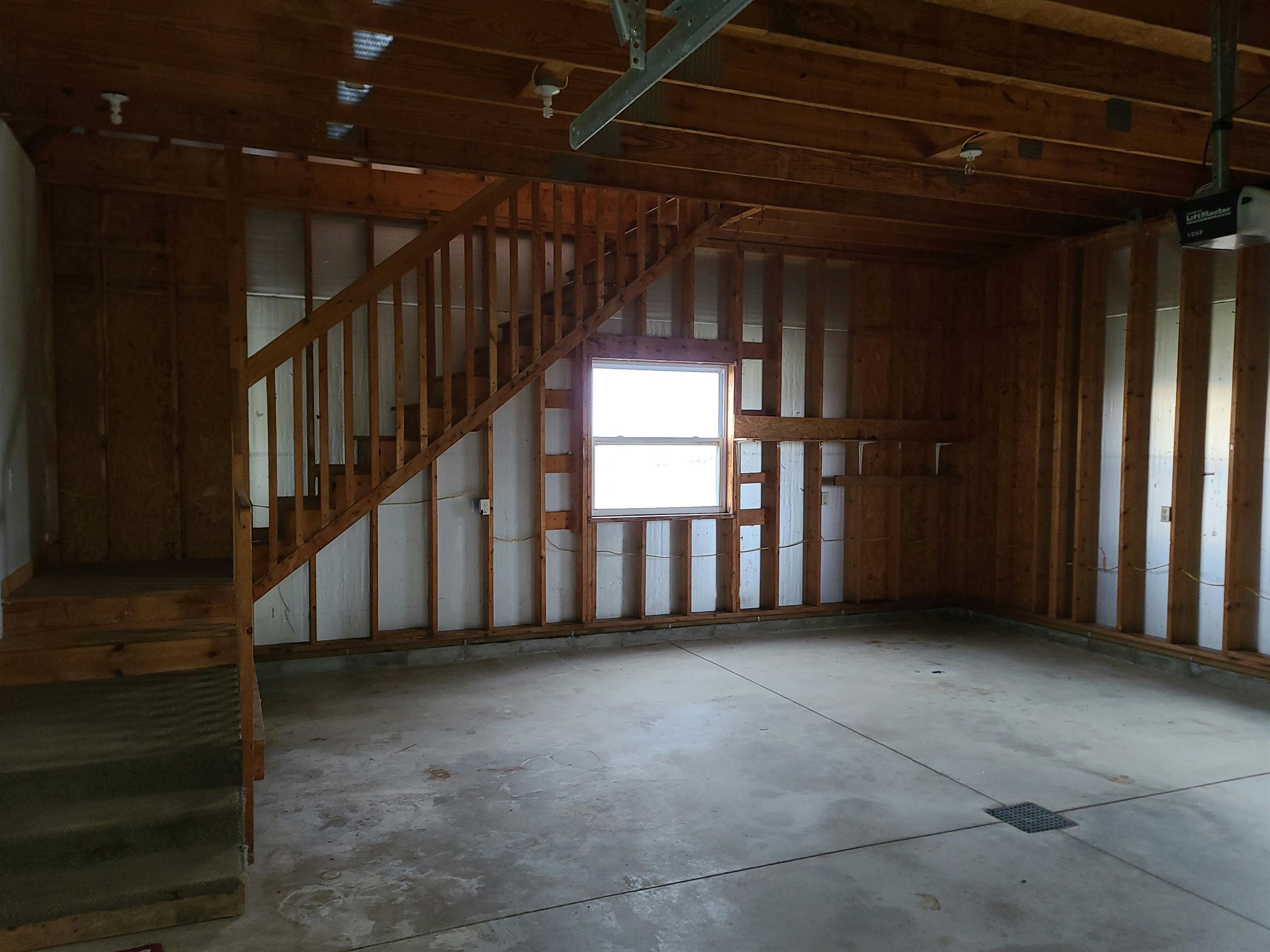 5271 Easton Road New Lothrop, MI 48460 - Photo 17 of 21 50097287-17.JPG