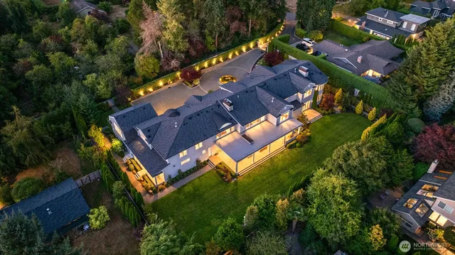 $10,550,000 | 3183 95th Place Northeast, Clyde Hill, WA 98004