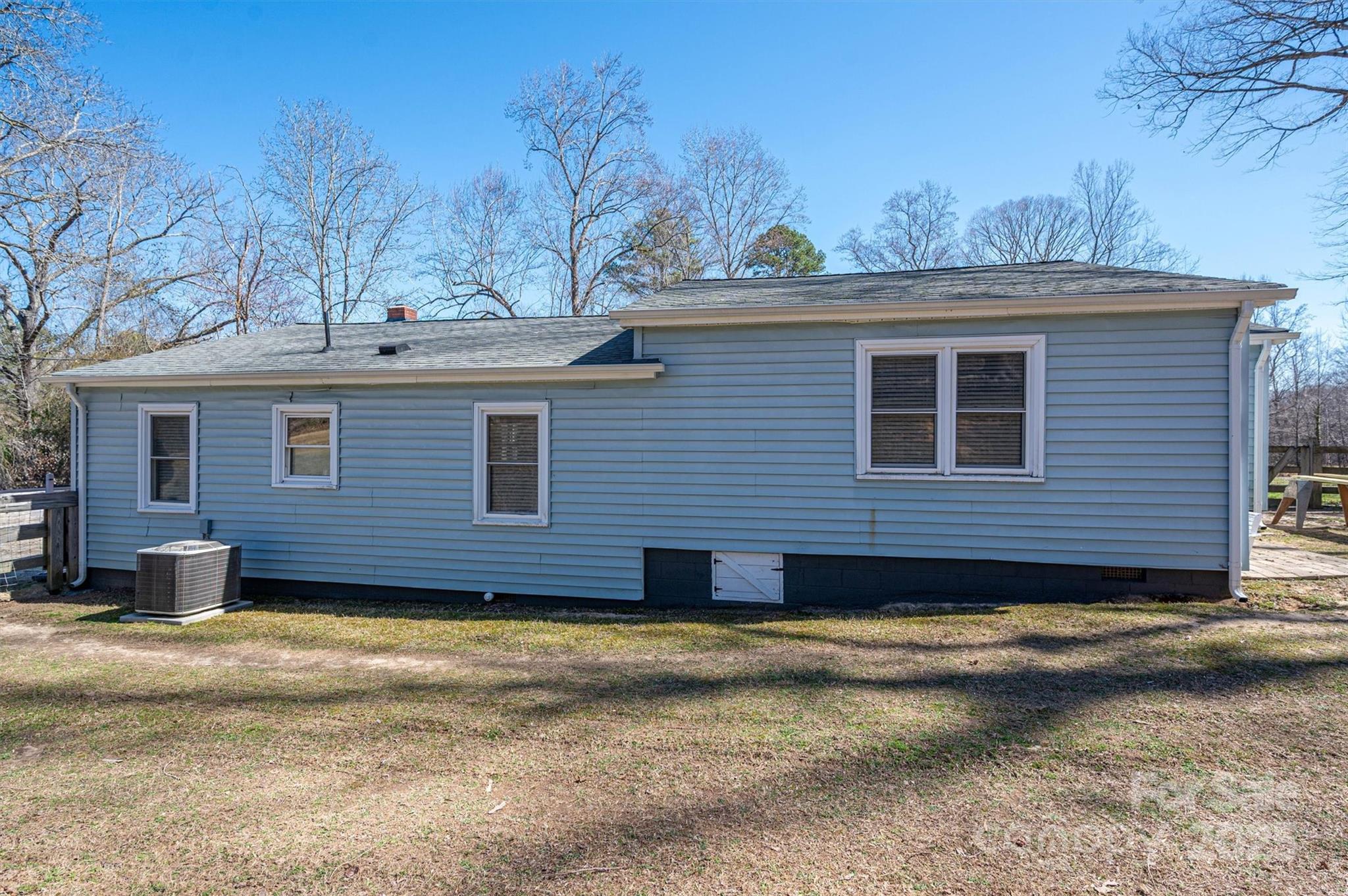 939 Dameron Road Bessemer City, NC 28016 - Photo 21 of 45 Gallery Image 21