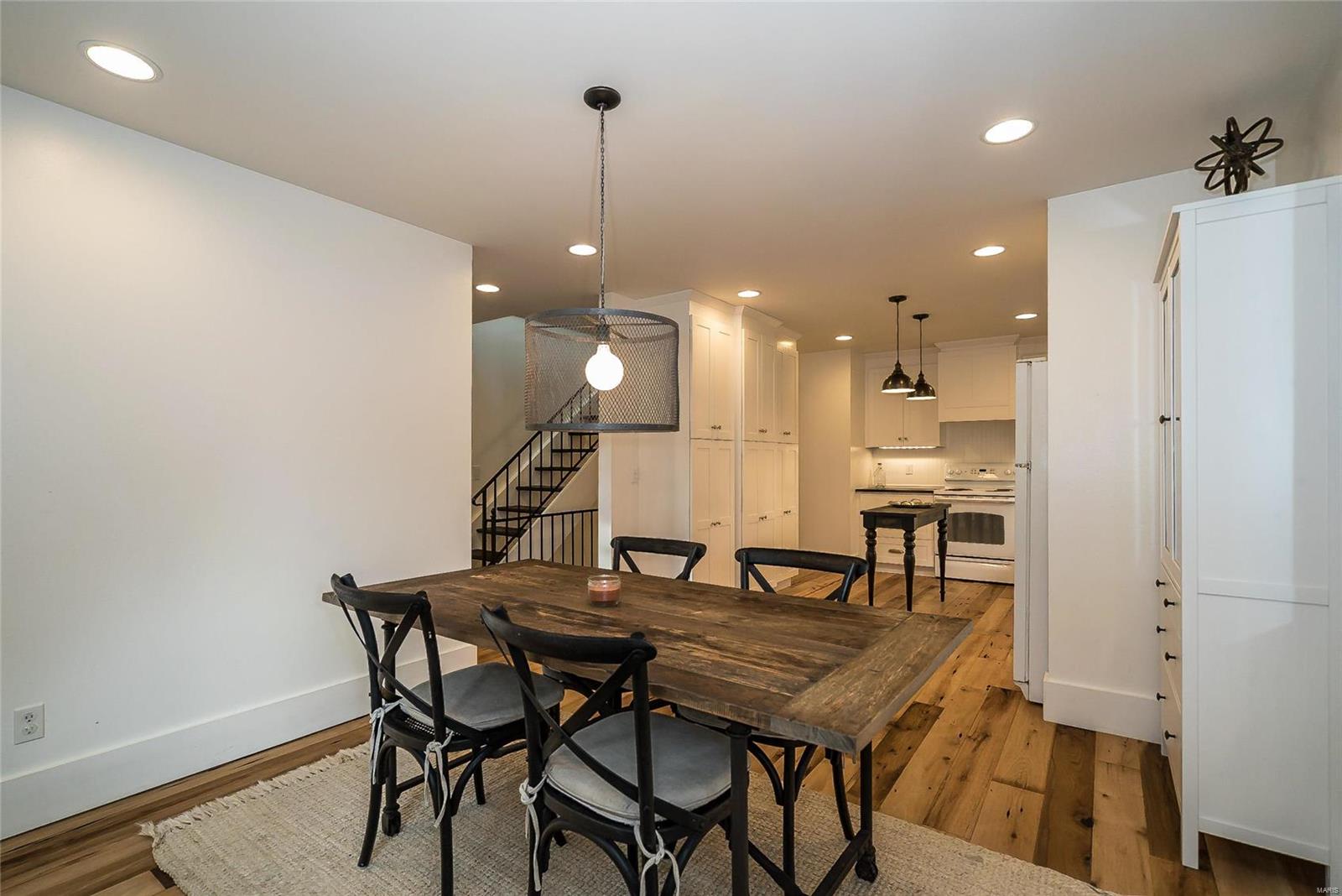 911 Imperial Point Manchester, MO 63021 - Photo 18 of 62