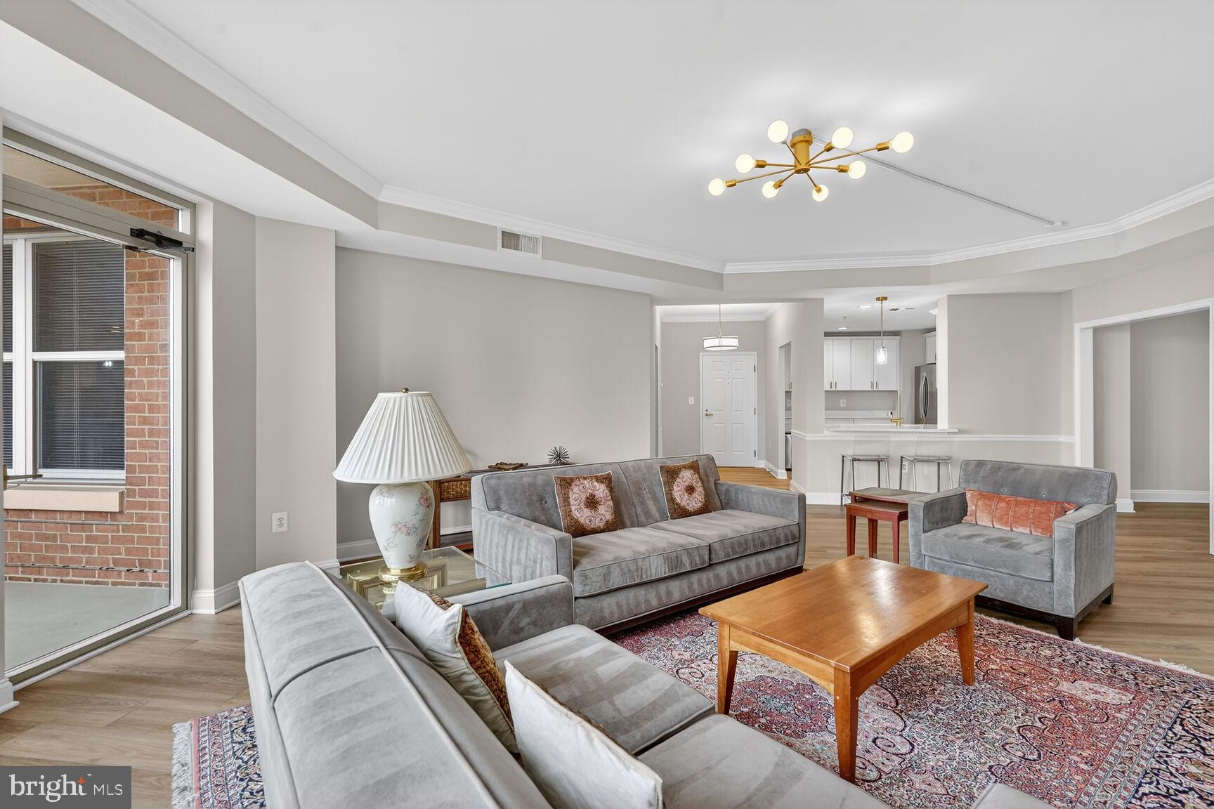 11776 Stratford House Place, Unit 1008 Reston, VA 20190 - Photo 14 of 66 Living Room