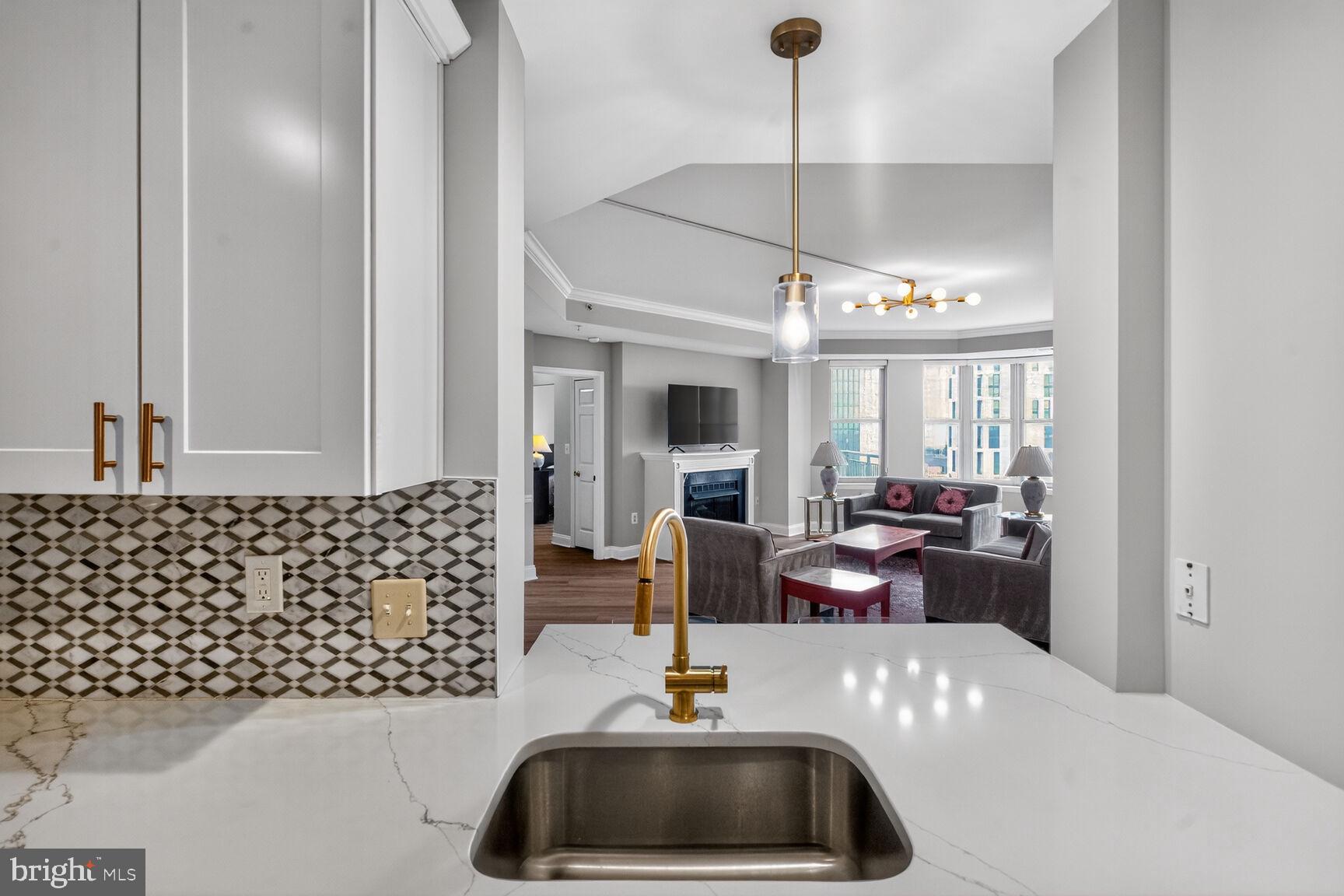 11776 Stratford House Place, Unit 1008 Reston, VA 20190 - Photo 22 of 66 Kitchen