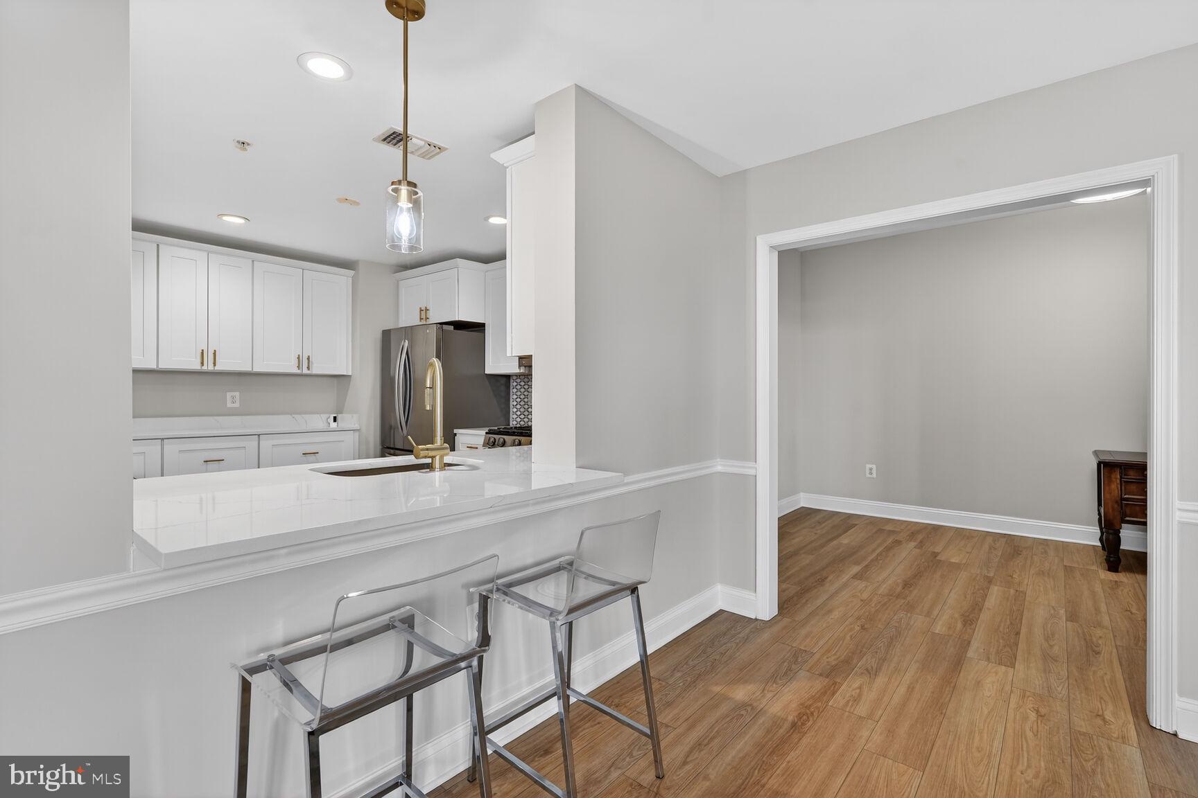 11776 Stratford House Place, Unit 1008 Reston, VA 20190 - Photo 24 of 66 Breakfast Area