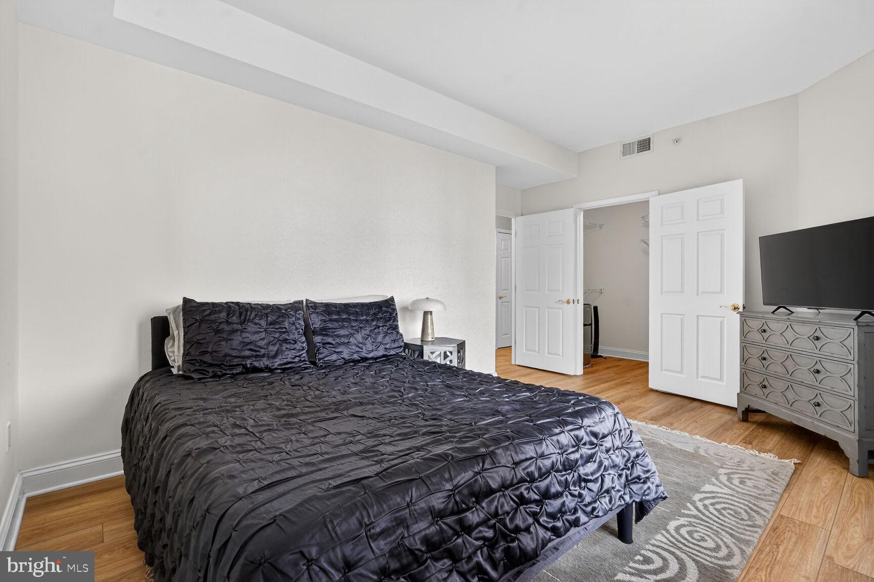 11776 Stratford House Place, Unit 1008 Reston, VA 20190 - Photo 40 of 66 Bedroom 2