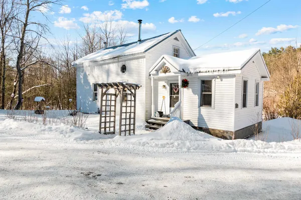 $360,000 | 9766 Highway 36, Fairfield, VT 05448