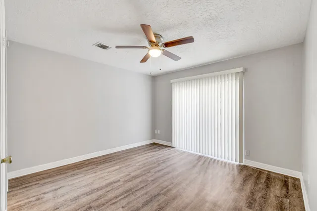 $1,500 | 128 Goodson Drive, Unit 128, Houston, TX 77060