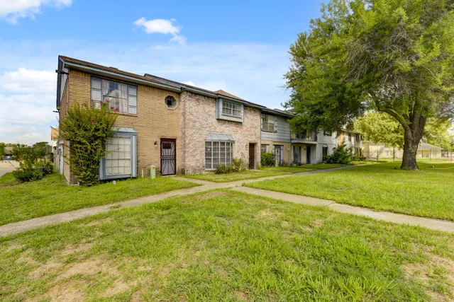 $1,500 | 128 Goodson Drive, Unit 128, Houston, TX 77060