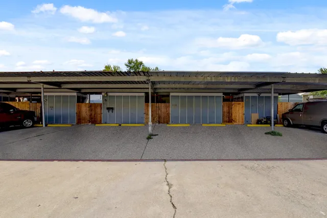 $1,500 | 128 Goodson Drive, Unit 128, Houston, TX 77060