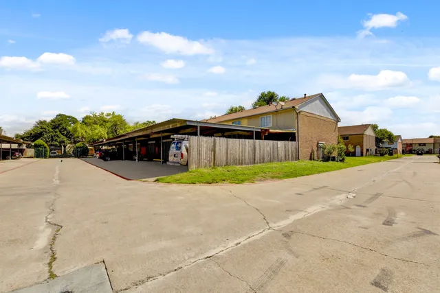 $1,500 | 128 Goodson Drive, Unit 128, Houston, TX 77060