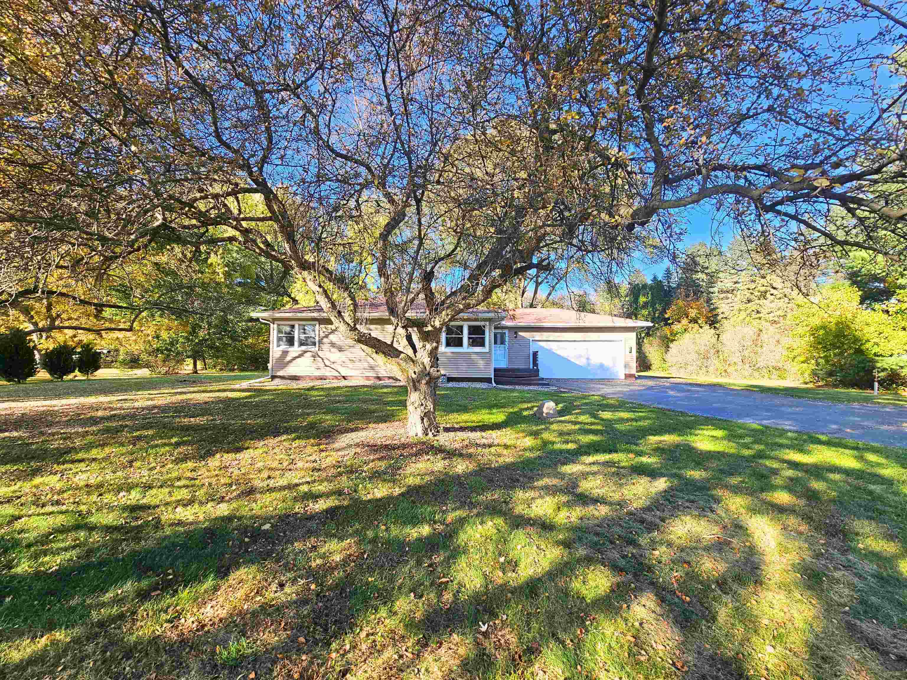 6438 West Stanley Road Mount Morris, MI 48458 - Photo 2 of 38 50159401-3def7963-5ab8-4098-bf14-144a60af9536.JPG