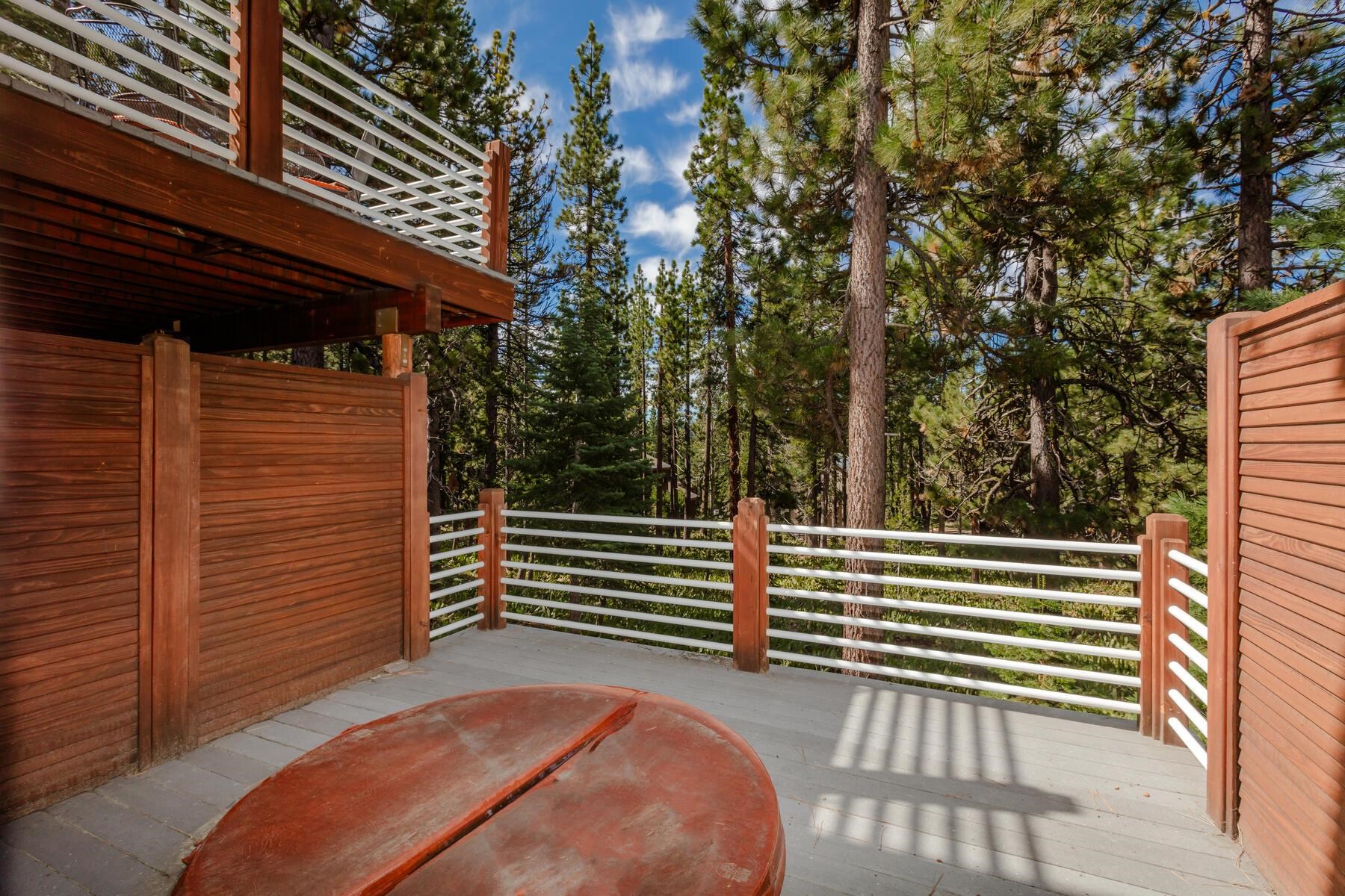13213 Roundhill Drive Truckee, CA 96161 - Photo 7 of 21 a view of deck and wooden floor
