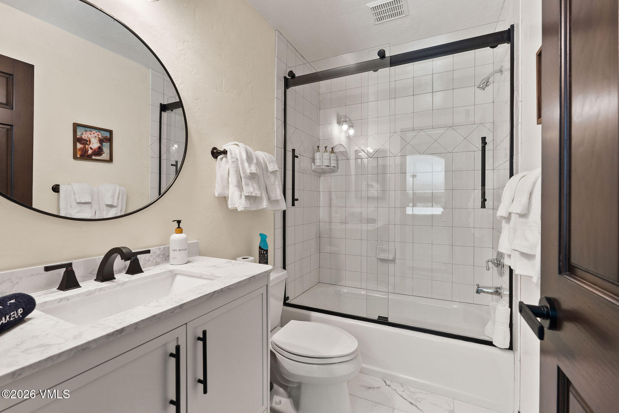 4501 Spruce Way, Unit B Vail, CO 81657 - Photo 15 of 23 VB_20251119_SuanaAndChaletContessa_13
