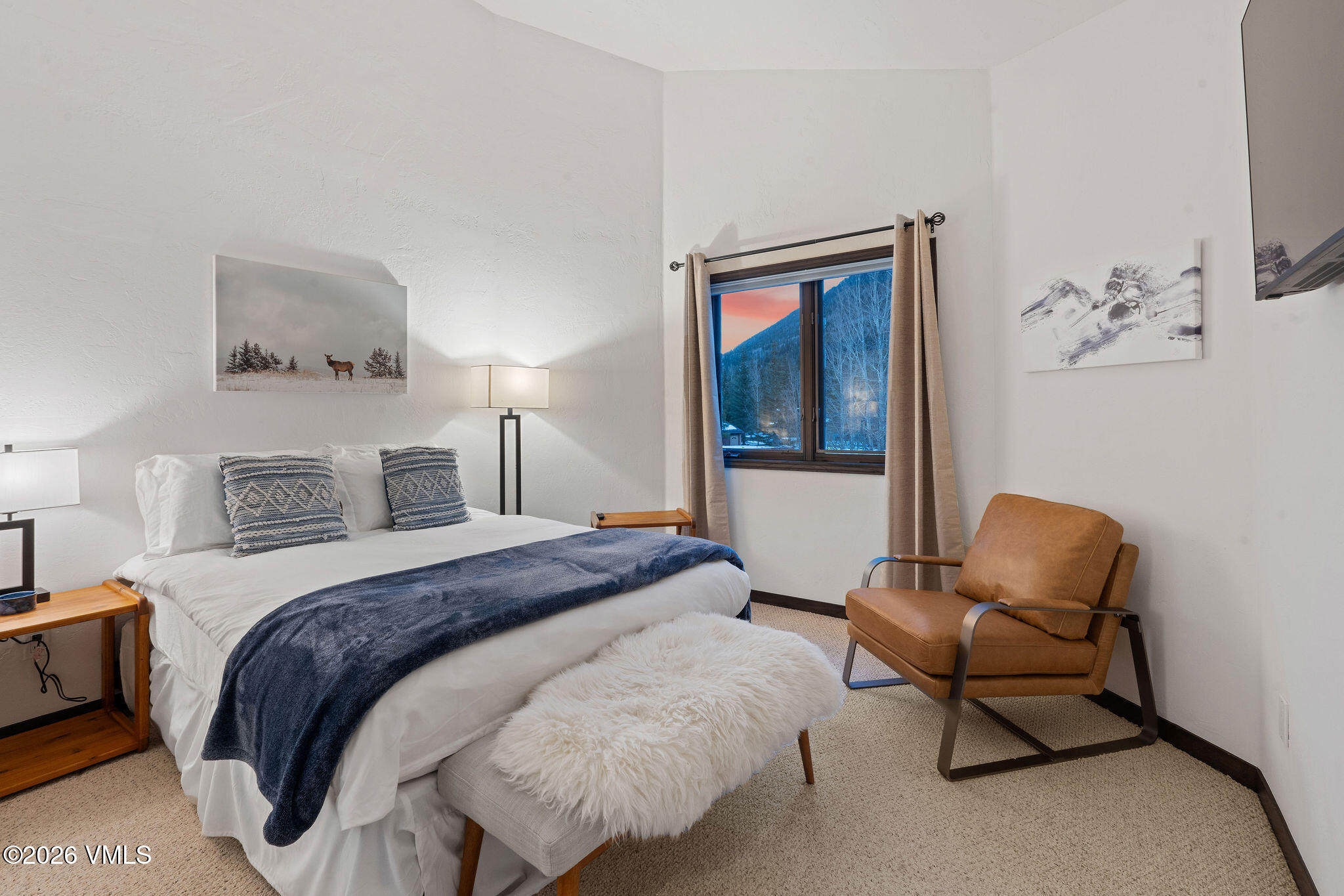 4501 Spruce Way, Unit B Vail, CO 81657 - Photo 18 of 23 VB_20251224_11
