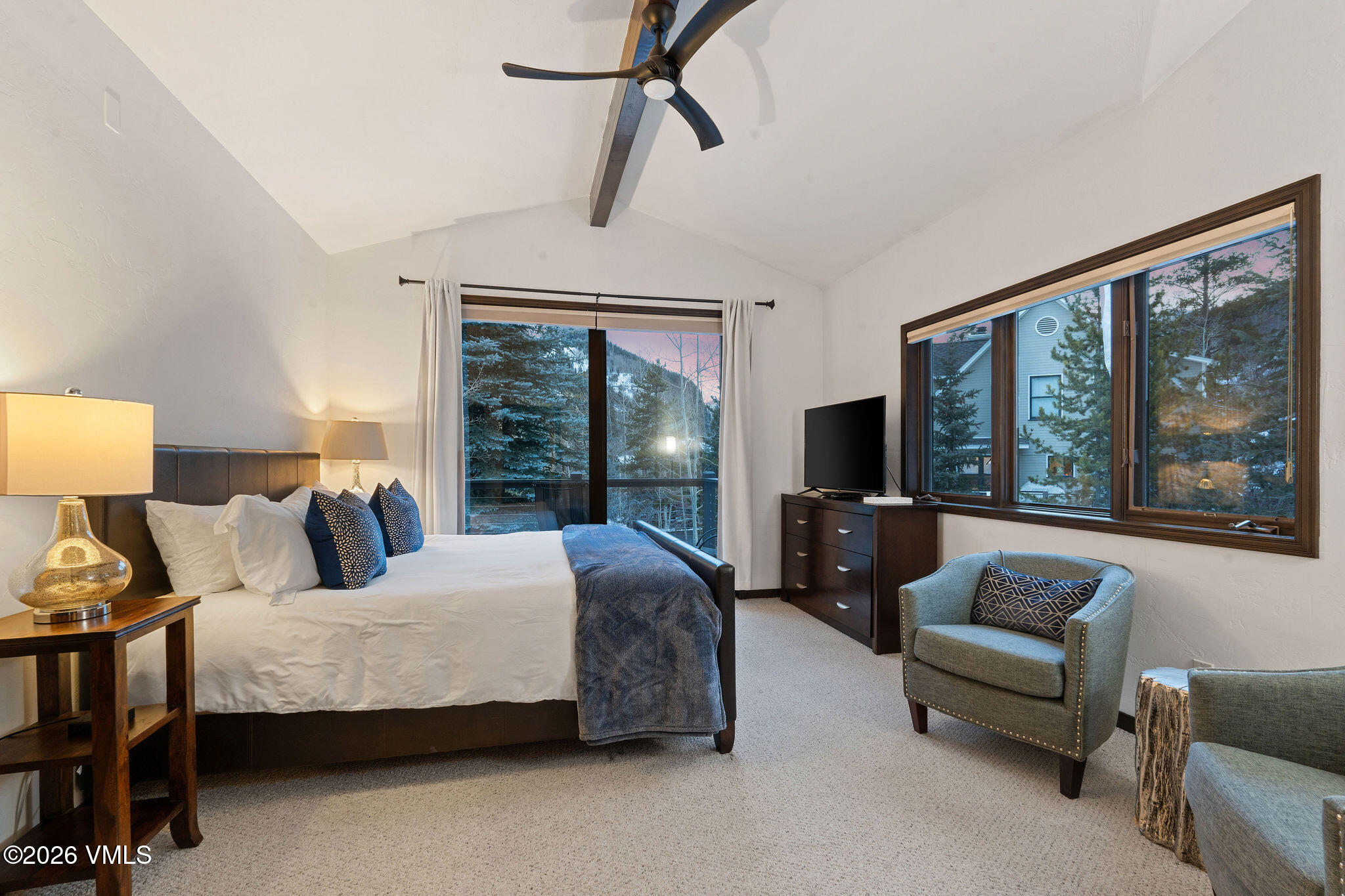 4501 Spruce Way, Unit B Vail, CO 81657 - Photo 7 of 23 VB_20251224_16