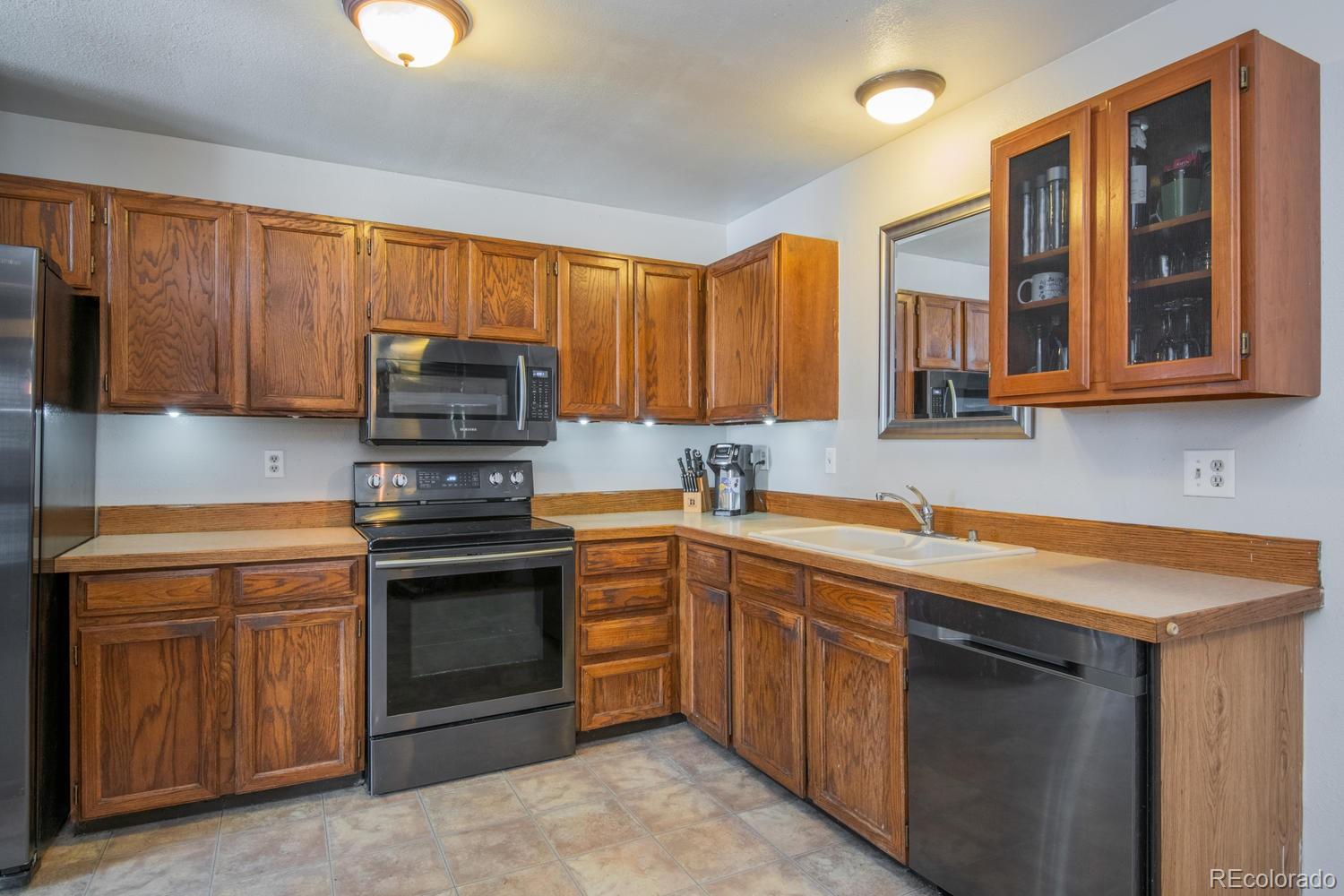 9256 Holland Street Westminster, CO 80021 - Photo 4 of 20