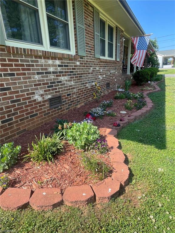 215 Freeman Street Dobson, NC 27017 - Photo 17 of 49
