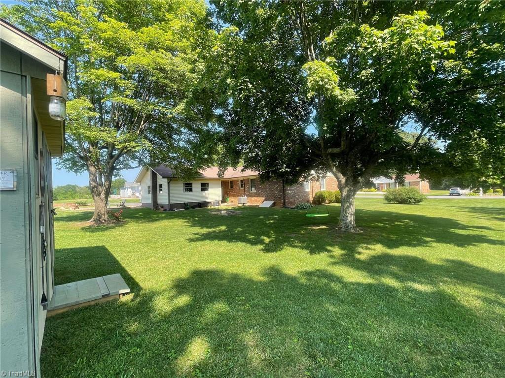 215 Freeman Street Dobson, NC 27017 - Photo 21 of 49