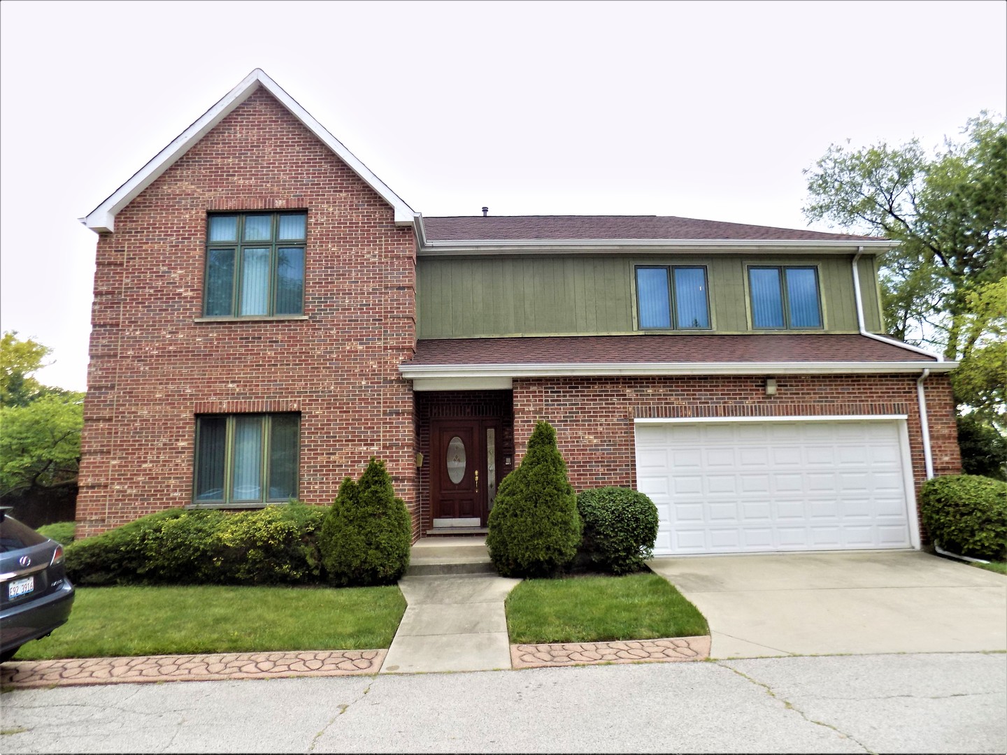 1925 Church Street Park Ridge, IL 60068 - Photo 1 of 37