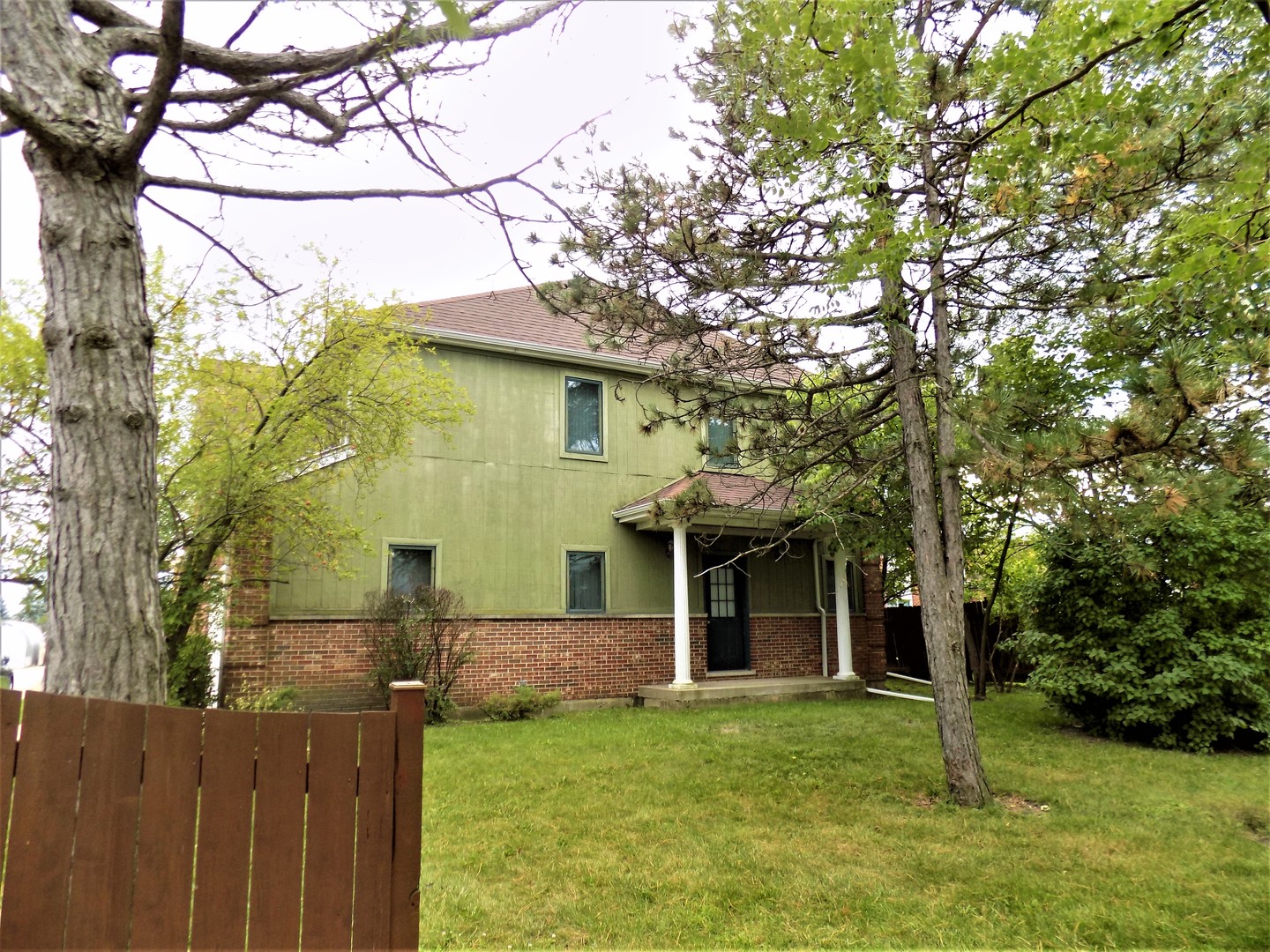 1925 Church Street Park Ridge, IL 60068 - Photo 4 of 37
