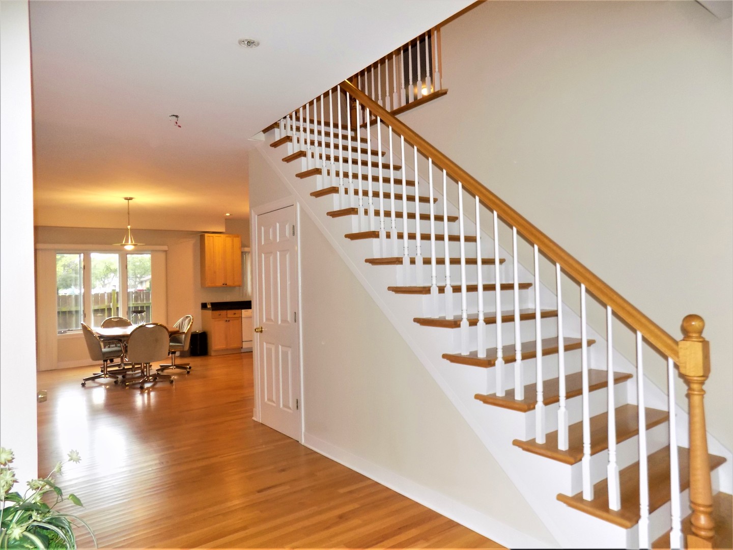 1925 Church Street Park Ridge, IL 60068 - Photo 9 of 37