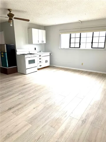 $1,650 | 663 Eston Place, Unit B, Lancaster, CA 93535