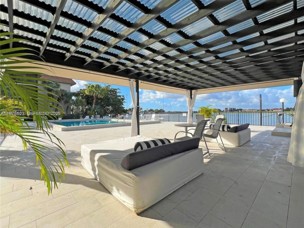 605 Ives Dairy Road, Unit 1027 Miami, FL 33179 - Photo 34 of 41