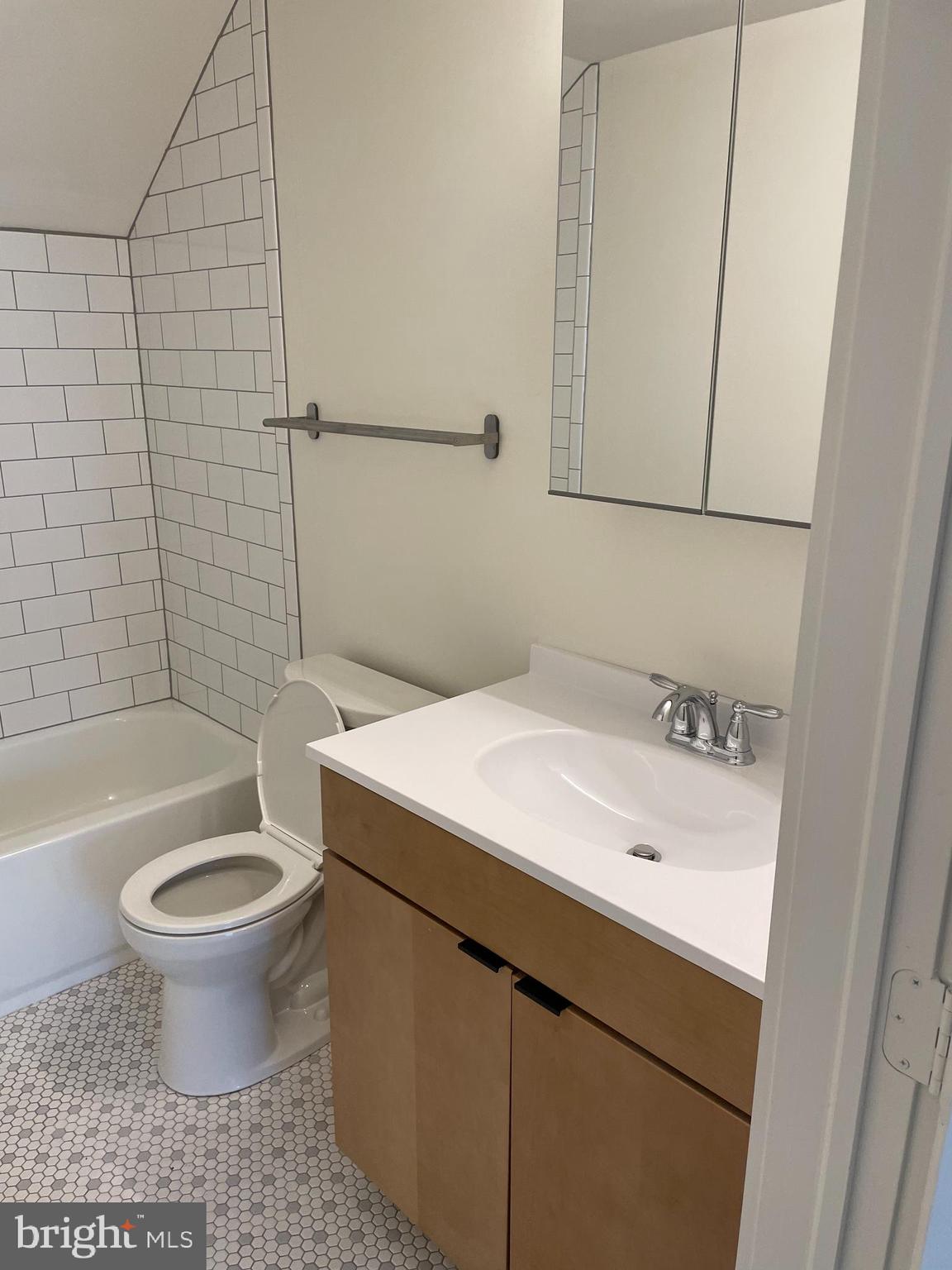 4 Robin Road Stafford, VA 22554 - Photo 23 of 32 Upper Level Full Bath